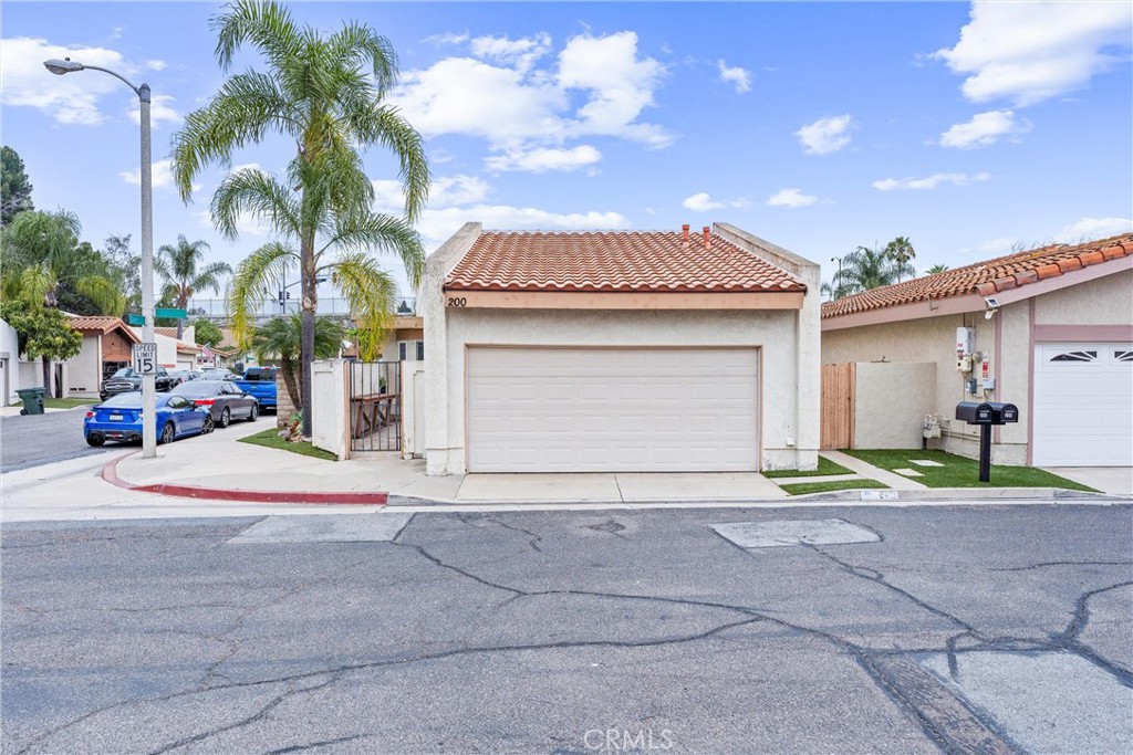 Welcome to 200 Salk Way! Located in the highly desirable city of Placentia. In the Prestigious Las Palmas Estates!