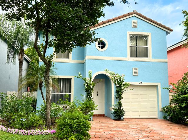 $450,000 | 4141 Winnipeg Way | The Villages of Palm Beach Lakes