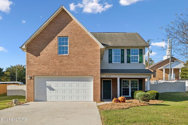 $465,000 | 6729 Maple Creek Way | Karns