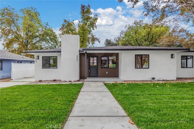 $1,750,000 | 2002 East Woodlyn Road | Northeast Pasadena