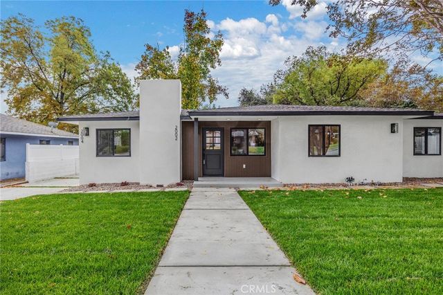 $1,750,000 | 2002 East Woodlyn Road | Northeast Pasadena