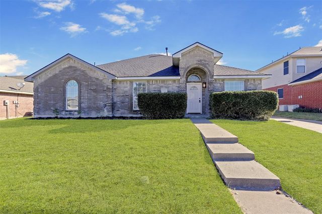 $354,999 | 1208 Rio Bravo Drive | DeSoto