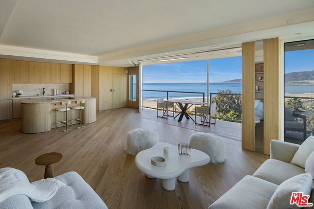 $4,995,000 | 101 Ocean Avenue, Unit F801 | Pacific Palisades