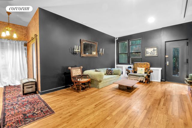 $999,000 | 513 East 5th Street, Unit 1B | East Village