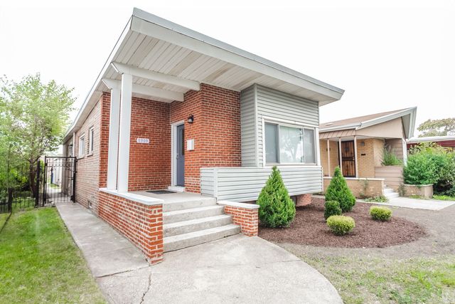 $294,900 | 8909 South Phillips Avenue | Calumet Heights