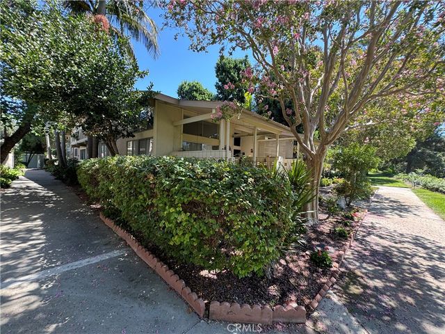 $499,000 | 120 Via Estrada, Unit A | Laguna Woods