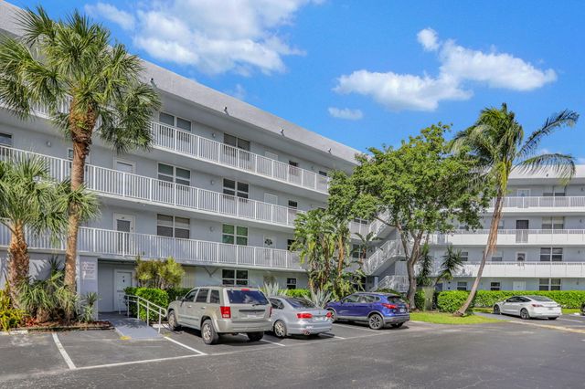 $219,000 | 113 Royal Pk Drive, Unit 1H | Royal Palm Isles