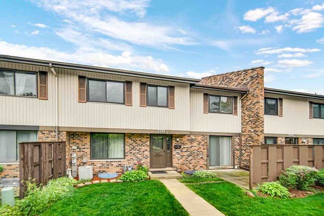 $255,000 | 7339 Winthrop Way, Unit 2 | Downers Grove