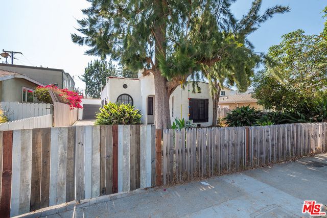 $1,880,000 | 2134 Stewart Street | Santa Monica