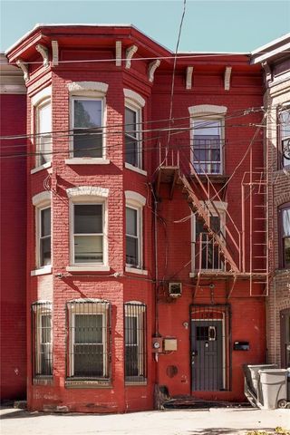 $364,000 | 138 South Clark Street | Newburgh