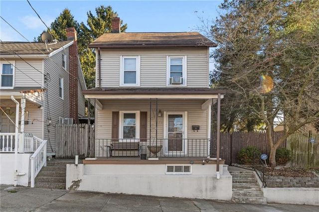 $249,900 | 272 East Walnut Street | Keck Park