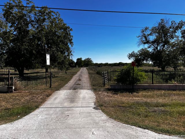 $399,000 | 16486 Farm To Market Road 463