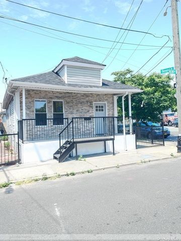 $555,000 | 197 Beach 24th Street | Far Rockaway