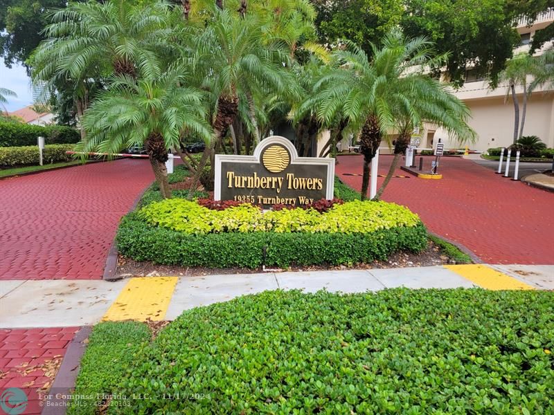 Turnberry Towers Entrance