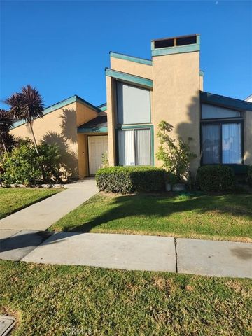 $2,150 | 2209 Alabama Street, Unit 3 | West Huntington Beach