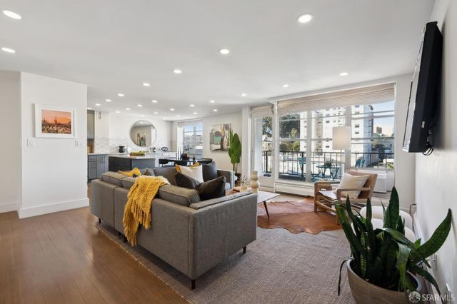 $1,395,000 | 2040 Franklin Street, Unit 1209 | Pacific Heights