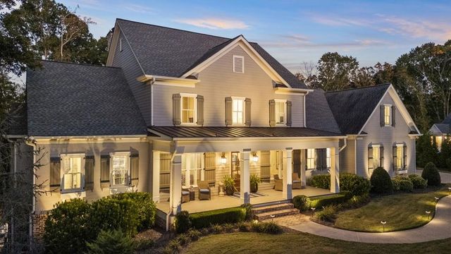 $2,095,000 | 304 Trinity Overlook