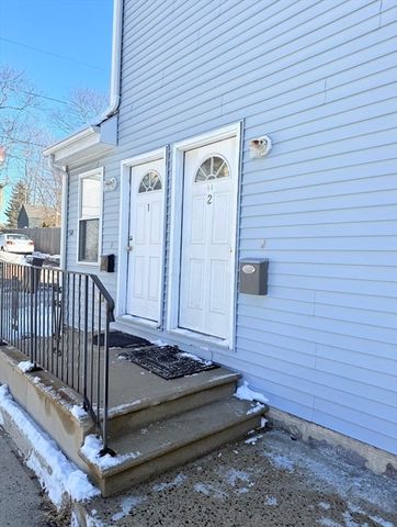 $2,400 | 58 Kent Street, Unit 2 | West Quincy