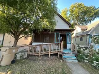 $325,000 | 2014 East Main Street | Schenk-Atwood