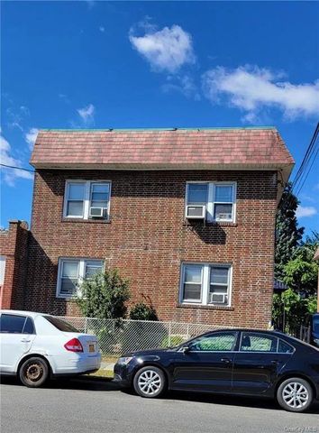 $2,625 | 15 Woodlawn Avenue, Unit 2R | Wakefield Park