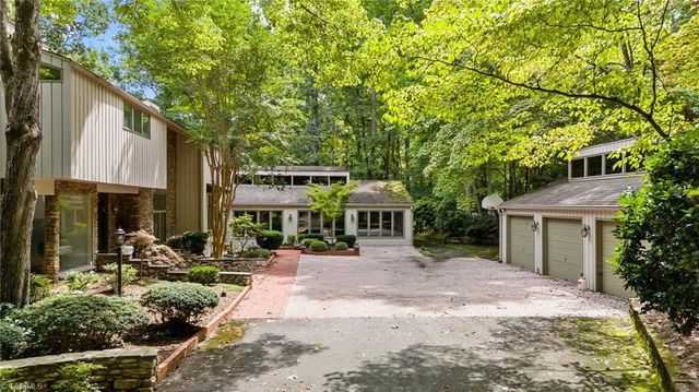 $1,295,000 | 4300 Cold Springs Road | New Sherwood Forest