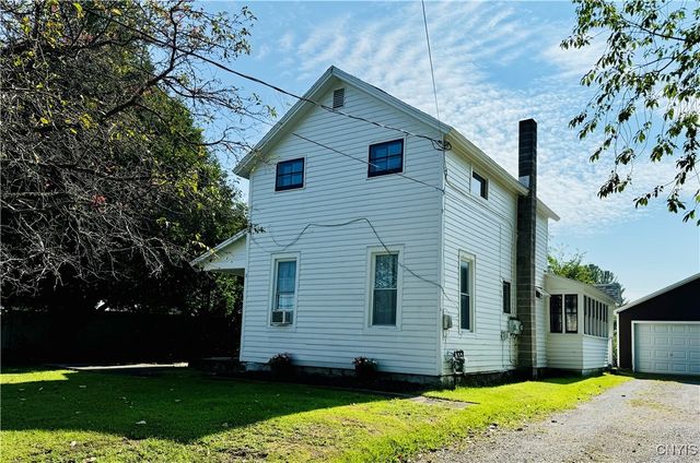 $925 | 101 Upstairs Bridge Street | West Carthage