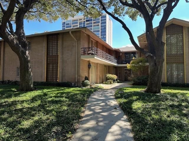 $389,000 | 6314 Bandera Avenue, Unit A | Preston Hollow South