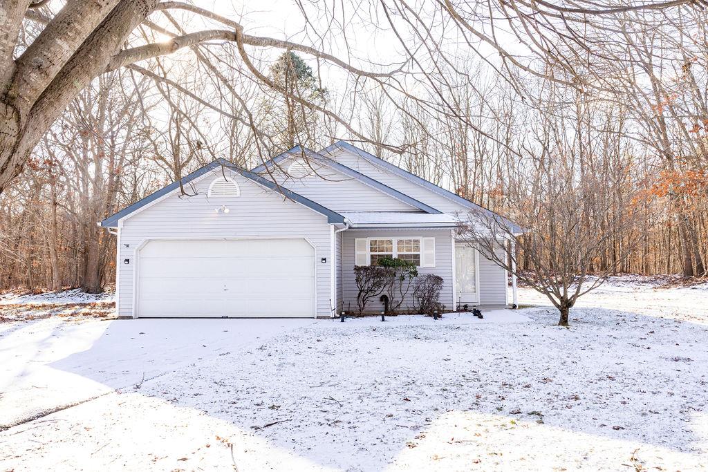 View of front facade with a garage