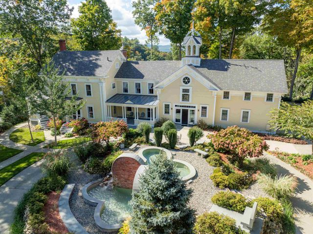 $1,250,000 | 11 Cream Pot Hill Road | Hinsdale Village