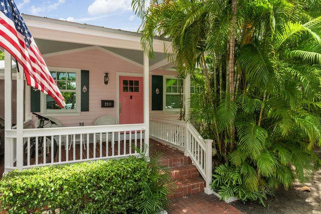 $1,300,000 | 2911 Seidenberg Avenue | Key West