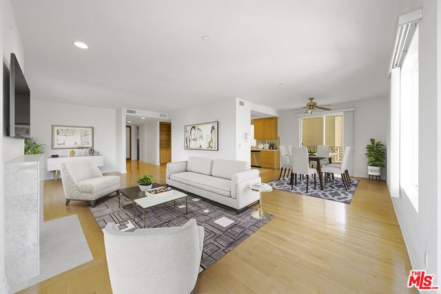 $1,207,000 | 4100 Wilshire Boulevard, Unit 303 | Hancock Park-Wilshire