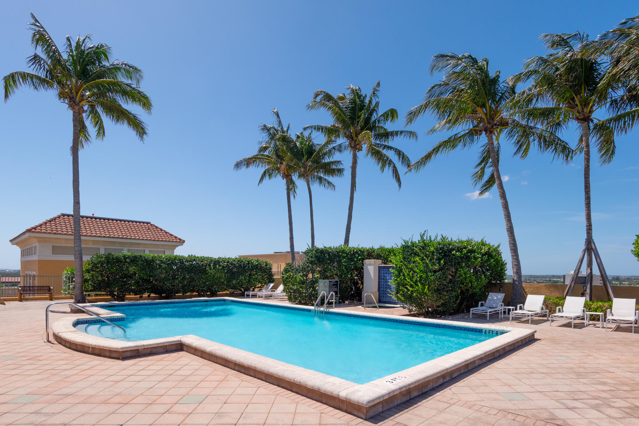 Roof top POOL