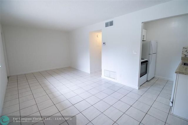 $1,899 | 1727 Liberty Street, Unit 7 | Hollywood Lakes