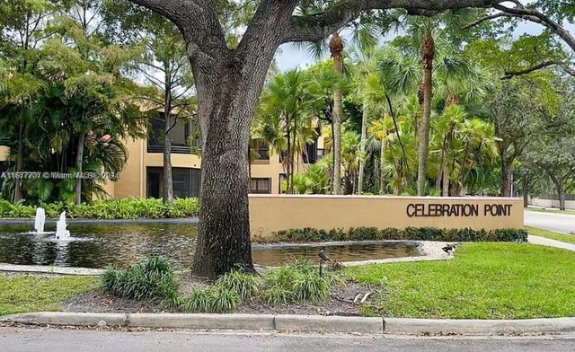 $2,275 | 15555 North Miami Lakeway, Unit 102 | Miami Lakes