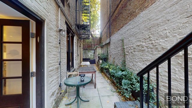 $9,750 | 240 Waverly Place, Unit GDN | West Village