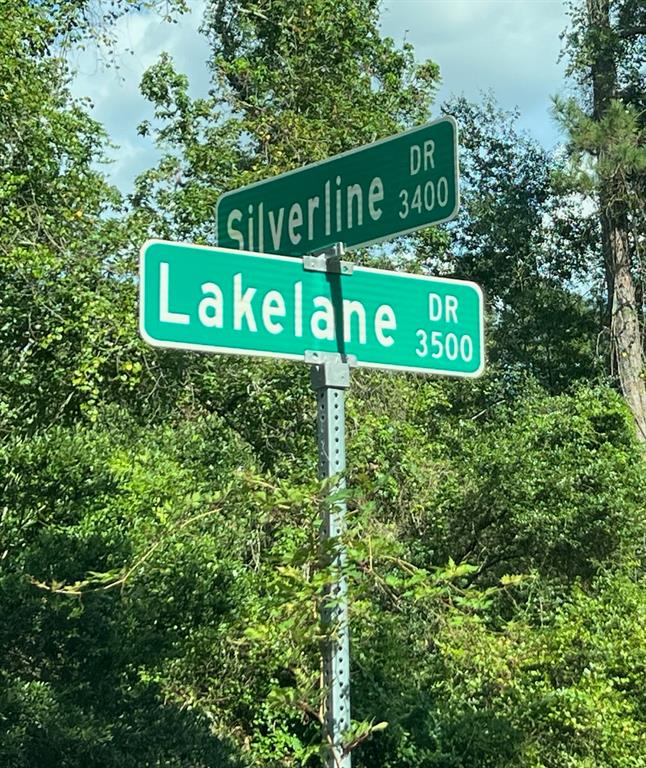 a street sign that is sitting on a pole