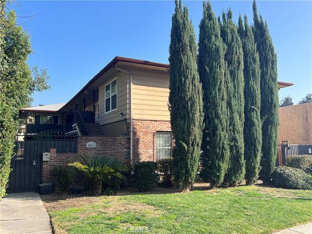 $2,400 | 500 North Los Robles Avenue, Unit 2 | Northeast Pasadena