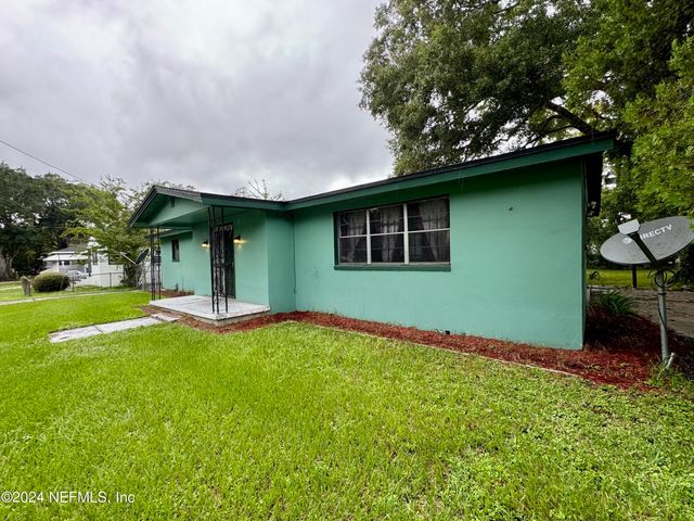 $126,500 | 1209 West 19th Street | Mid-Westside