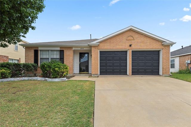 $3,300 | 6718 Ambercrest Drive | Southeast Arlington