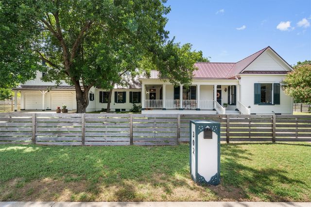 $699,000 | 302 2nd Street North | Pflugerville Downtown District