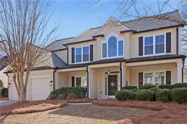 $699,900 | 1302 Calderwood Court Southeast | Vinings Point