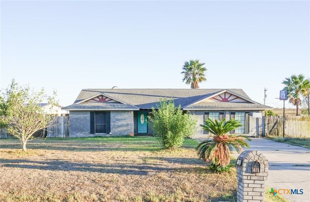 $329,900 | 411 Cottonwood Street | Mesquitewood Estates