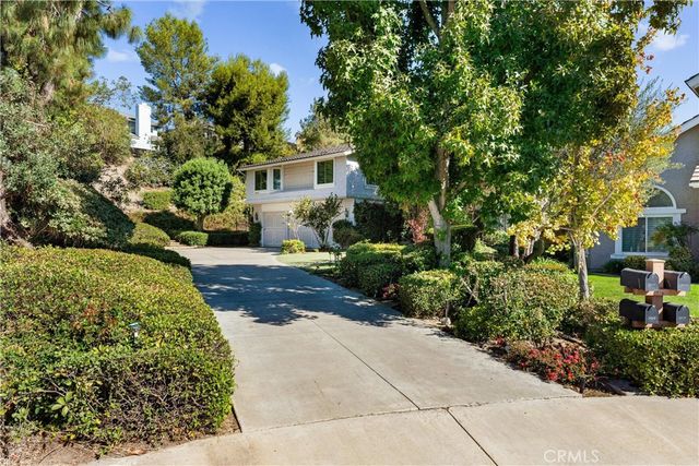 $7,999 | 24711 Las Alturas Court | Central Laguna Hills