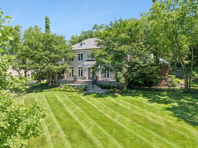 $3,695,000 | 1810 Tyne Boulevard | Green Hills-Midtown