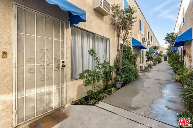 $1,799 | 11025 Kittridge Street, Unit 134 | North Hollywood