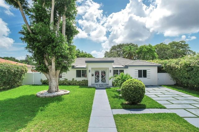 $2,150,000 | 11011 Northeast 9th Court | Biscayne Park