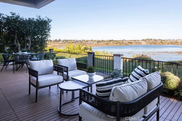 $2,595,000 | 2175 Vista Entrada | East Bluff-Harbor View