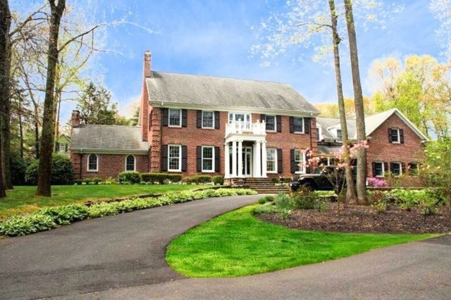 $1,689,500 | 14 High Meadow Circle | East Longmeadow