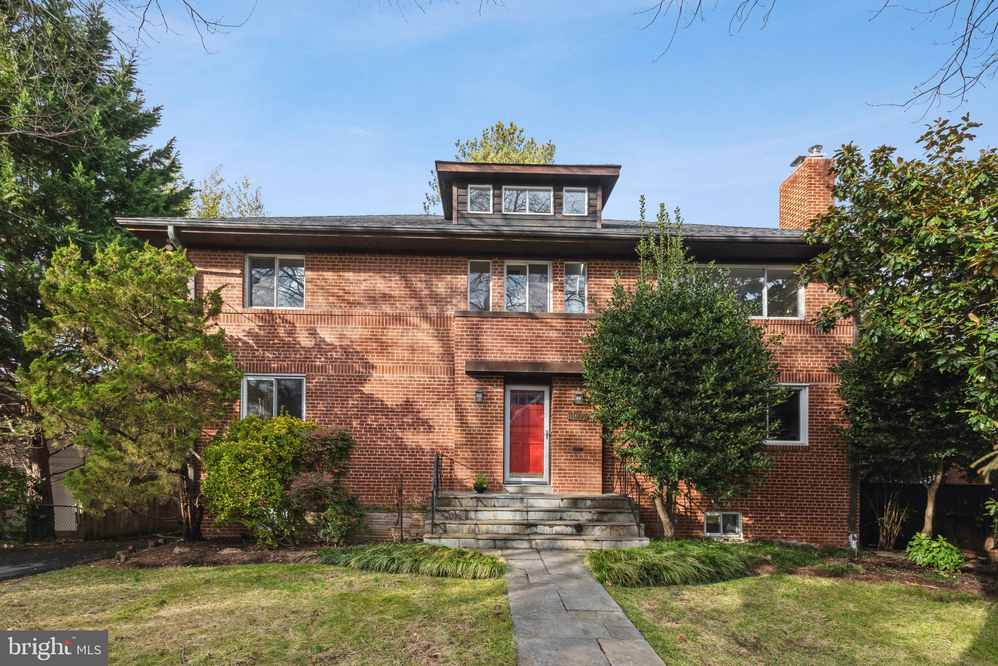 front view of house with a yard