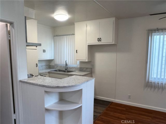 $2,095 | 420 West Alameda Burbank Ca, Unit C | Rancho District